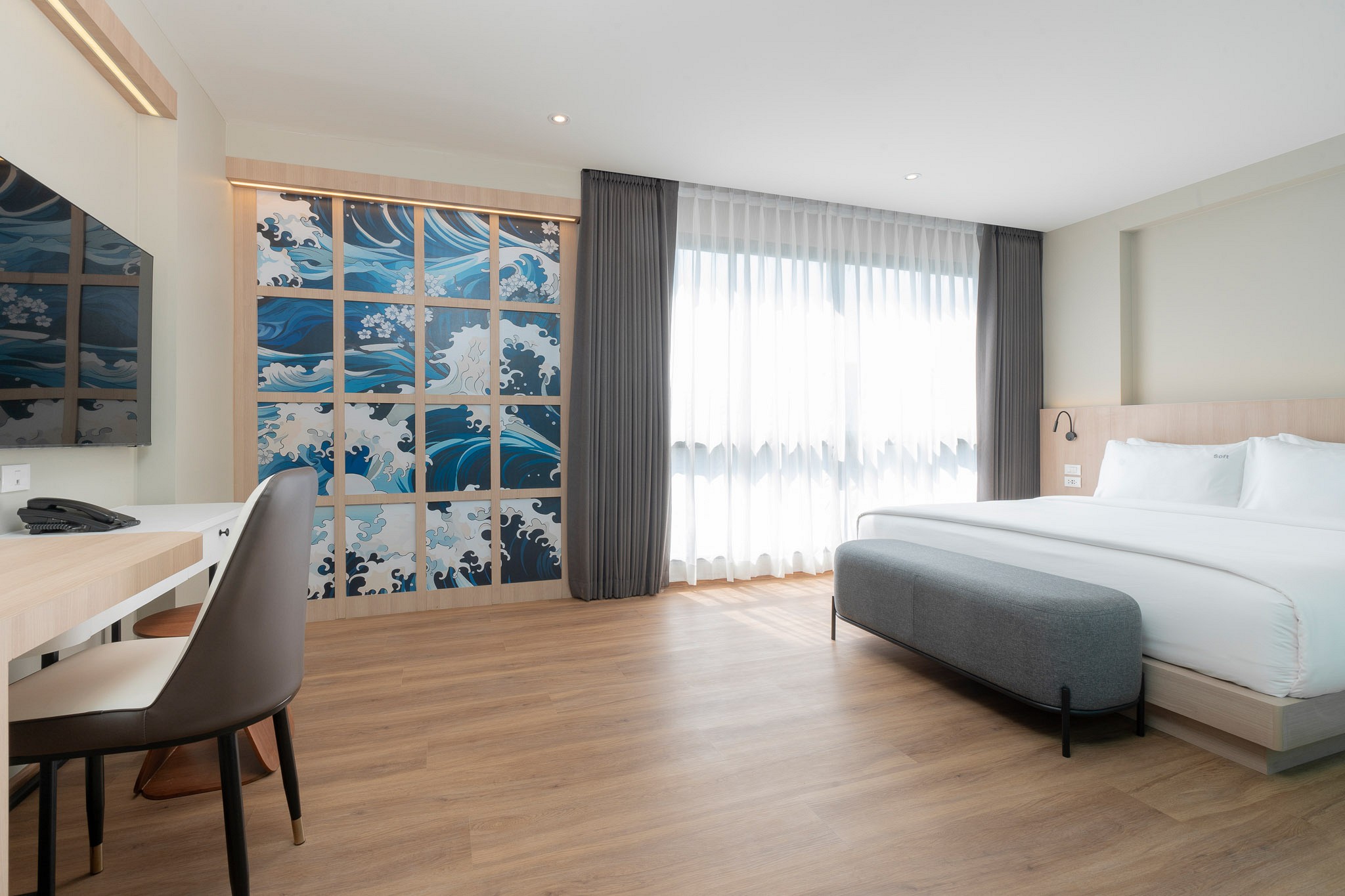 Deluxe Premier With Bathtub Room