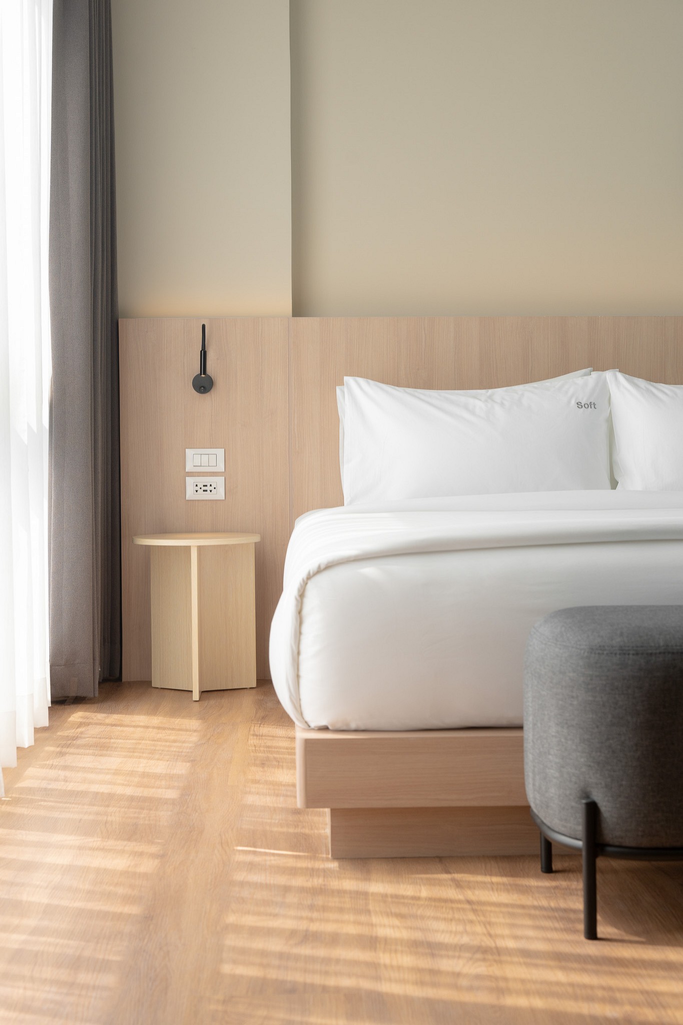 Deluxe Premier With Bathtub Room